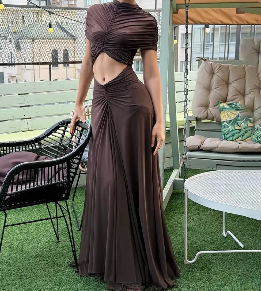 Vestido Longo Marrom Drapeado Cut Out Elegance