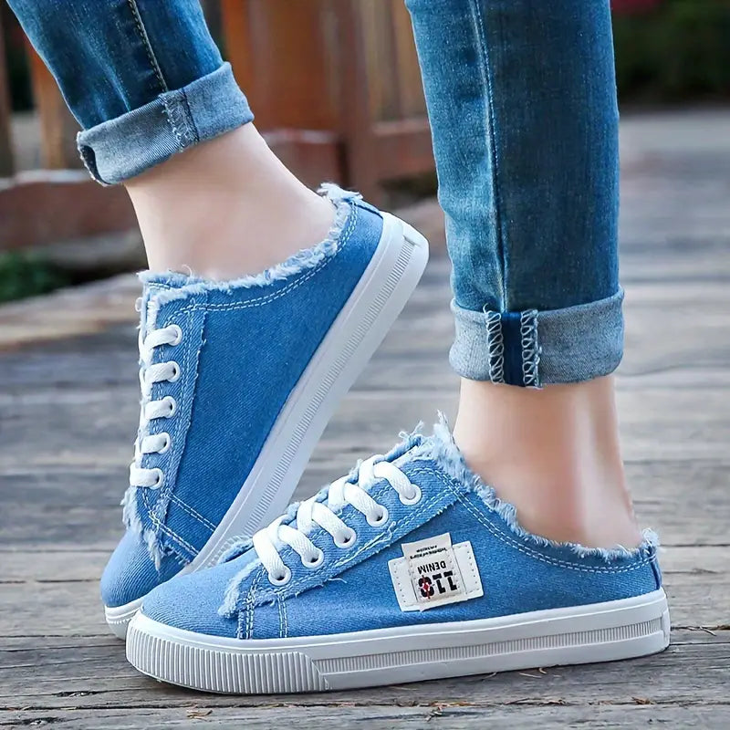 Tênis mule jeans feminino casual com design slip-on