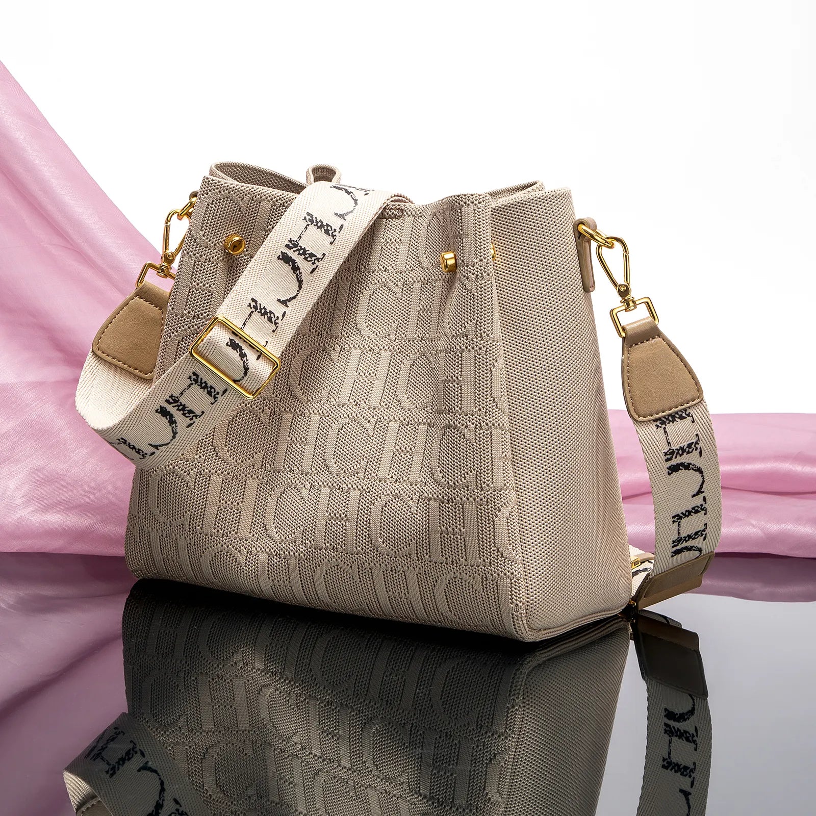 bolsa feminina verde média com alça ajustável