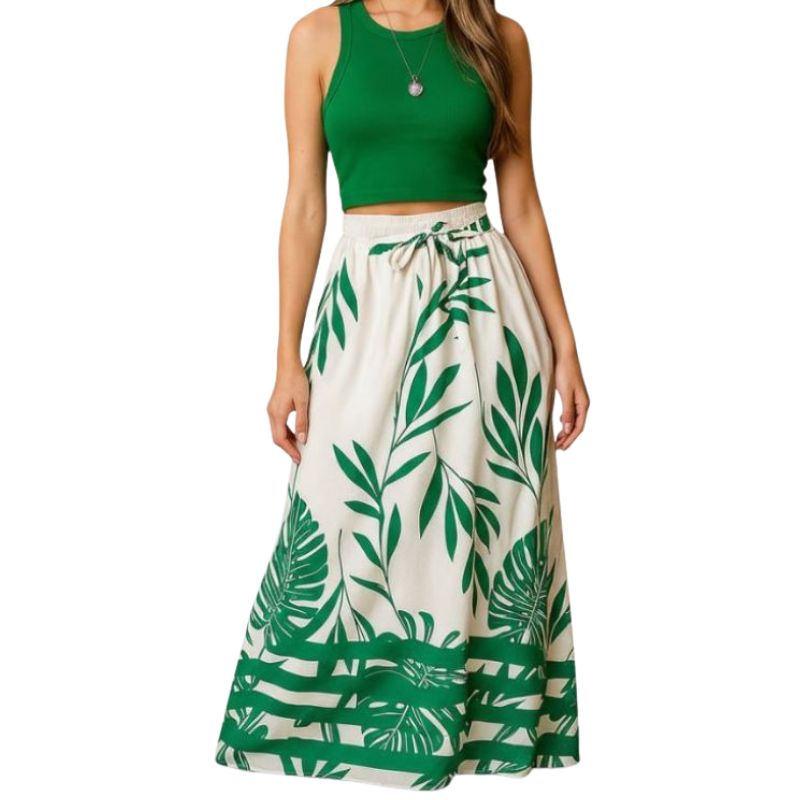 Conjunto feminino com cropped verde e saia longa estampada tropical em vista frontal.