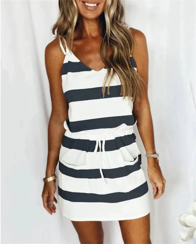 vestido feminino listrado preto marinho e branco