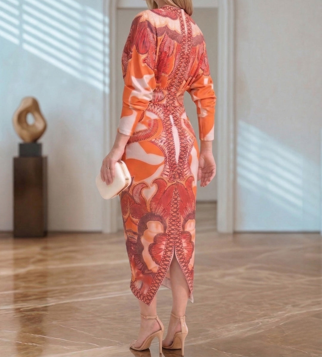 vestido midi elegante com drapeado na cintura e acabamento refinado