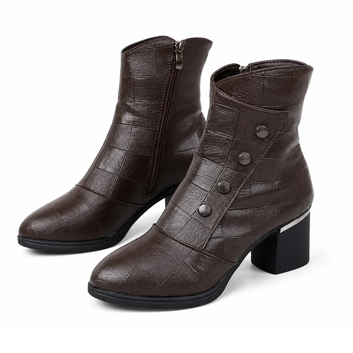 Bota Cano Curto Matelassê Forrada de frente elegância e Conforto no Inverno