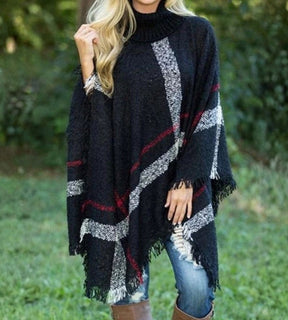 Poncho Isolde como peça statement para os dias frios.