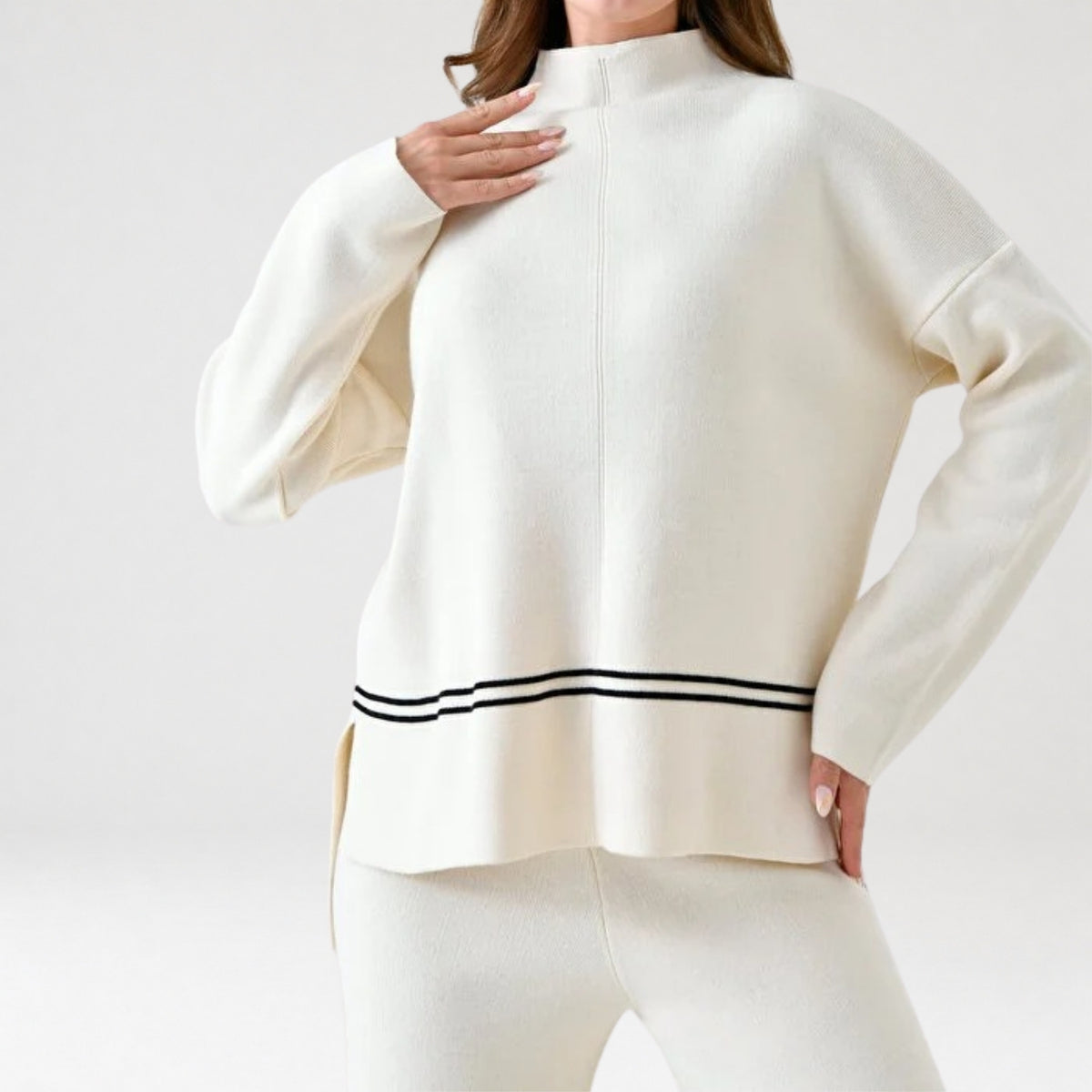 conjunto feminino moletom tricô off white elegante com modelagem ampla e visual sofisticado