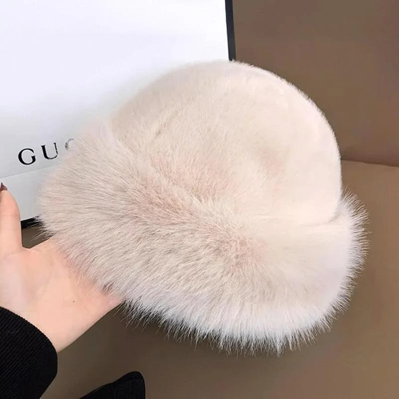 Chapéu Feminino Peluciado Bucket Hat para Inverno