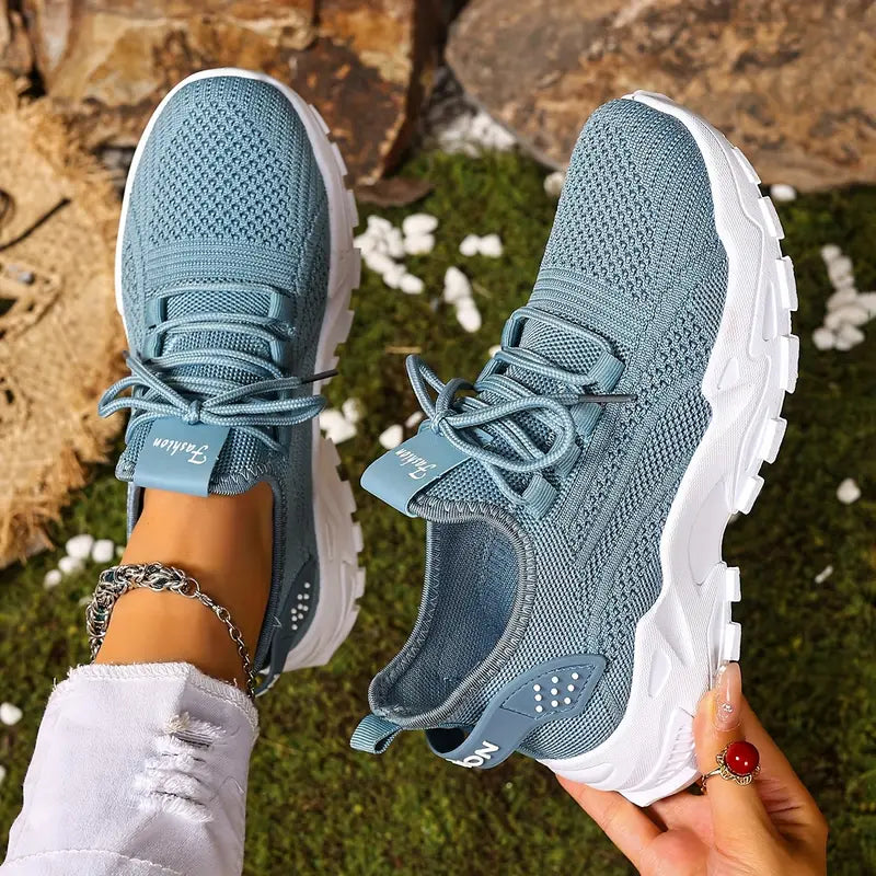 Tênis feminino Urban Comfort azul com sola branca
