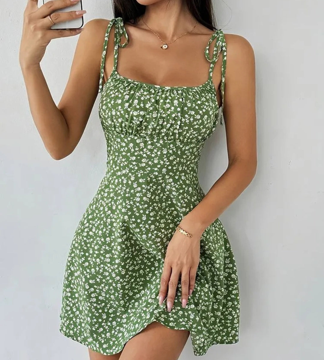 Vestido Feminino Curto Floral Lumi com Alças Ajustáveis