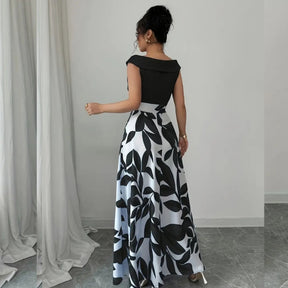 Vista traseira do vestido longo feminino com saia estampada floral.