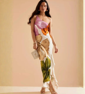 Vestido feminino elegante com estampa floral exclusiva e silhueta fluida
